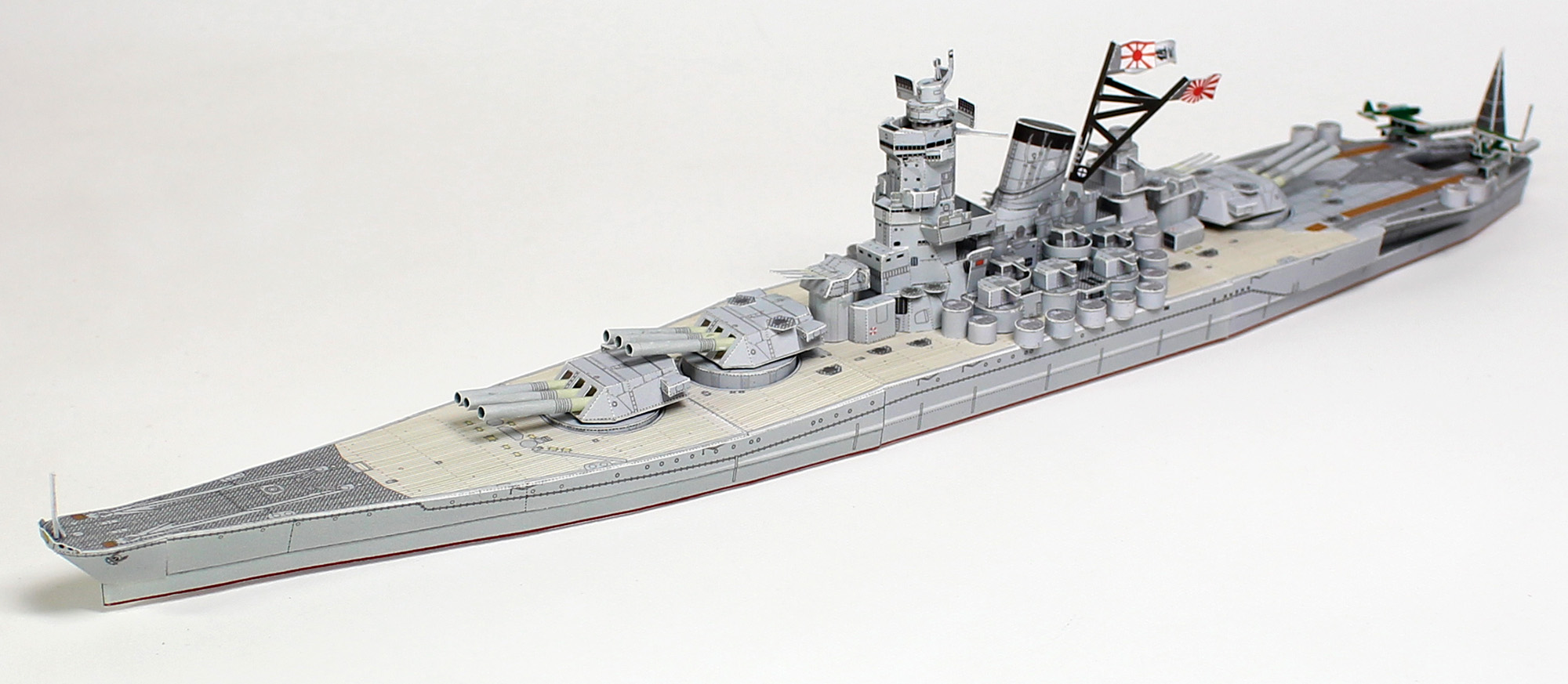 戦艦大和 1/700 ペーパークラフト 全体像