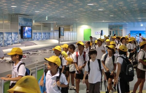 関西国際空港ペーパークラフト-9